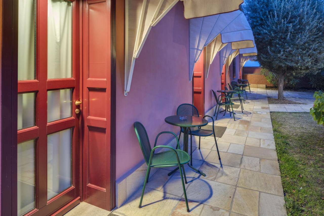 Castello Rosso Hotel Costigliole Saluzzo Ngoại thất bức ảnh