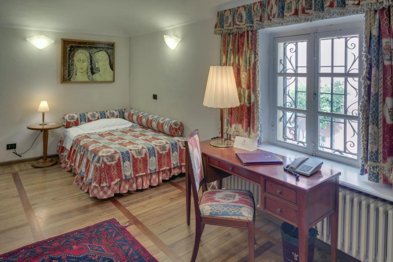 Castello Rosso Hotel Costigliole Saluzzo Ngoại thất bức ảnh