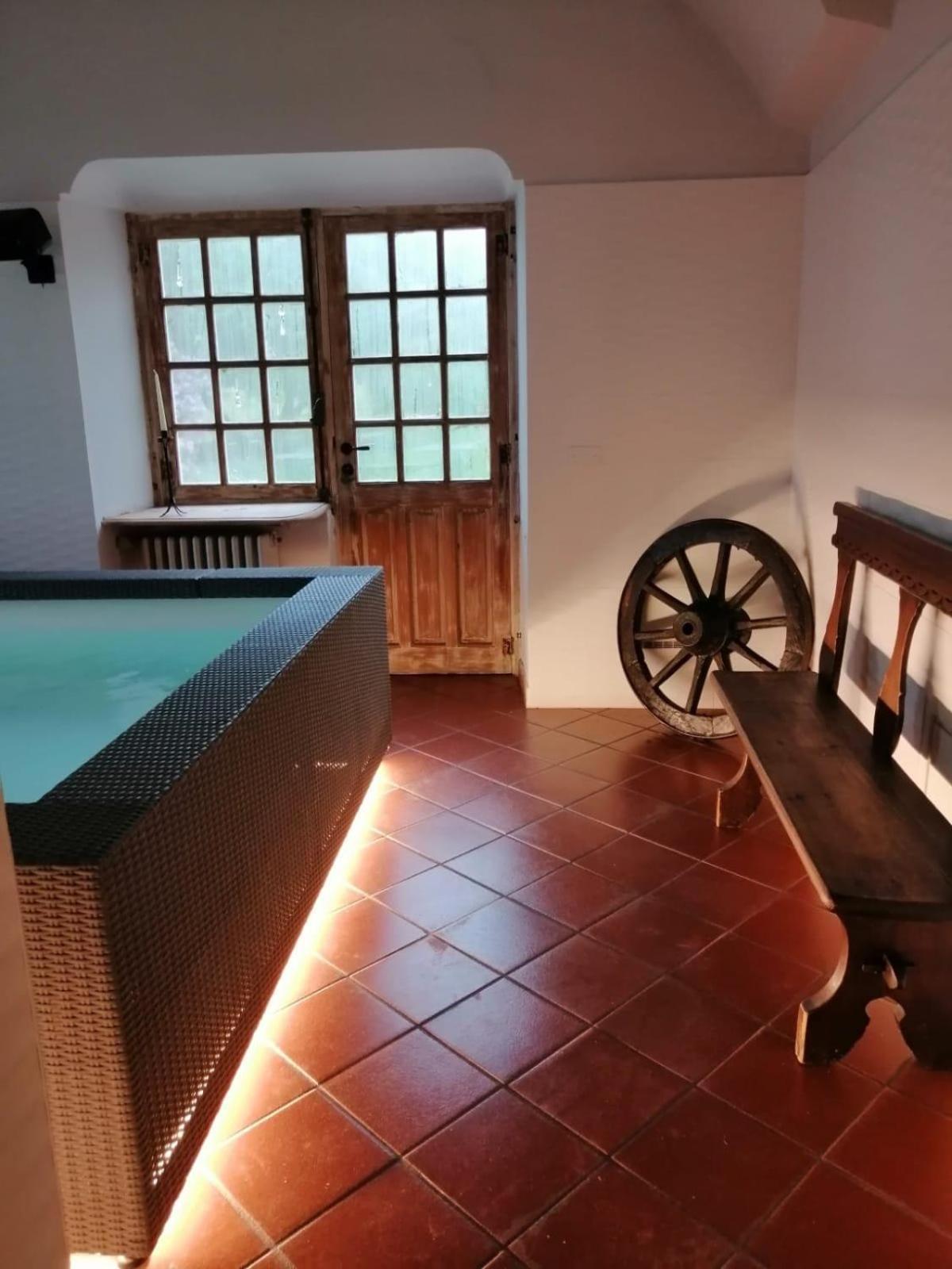Castello Rosso Hotel Costigliole Saluzzo Ngoại thất bức ảnh