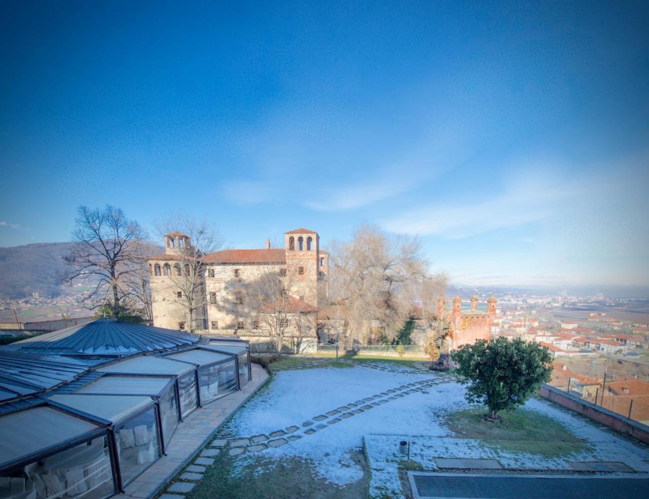 Castello Rosso Hotel Costigliole Saluzzo Ngoại thất bức ảnh