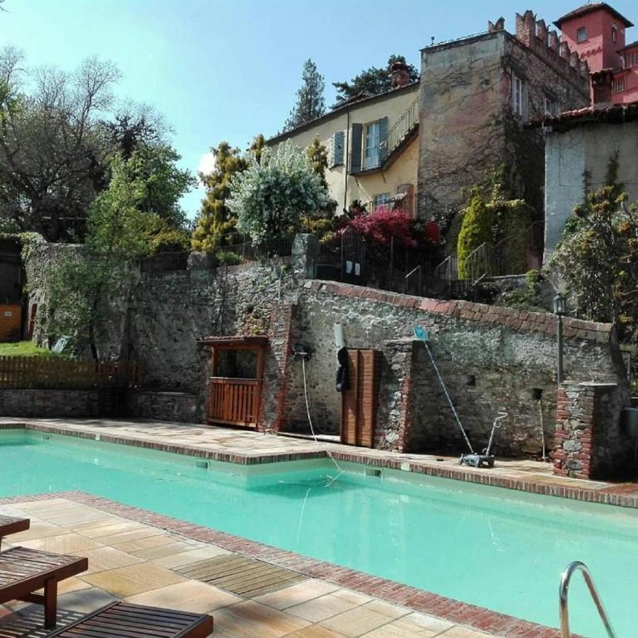 Castello Rosso Hotel Costigliole Saluzzo Ngoại thất bức ảnh